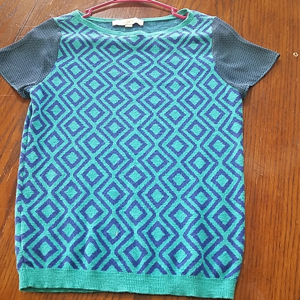 Beautiful blouse by Loft size petite S
